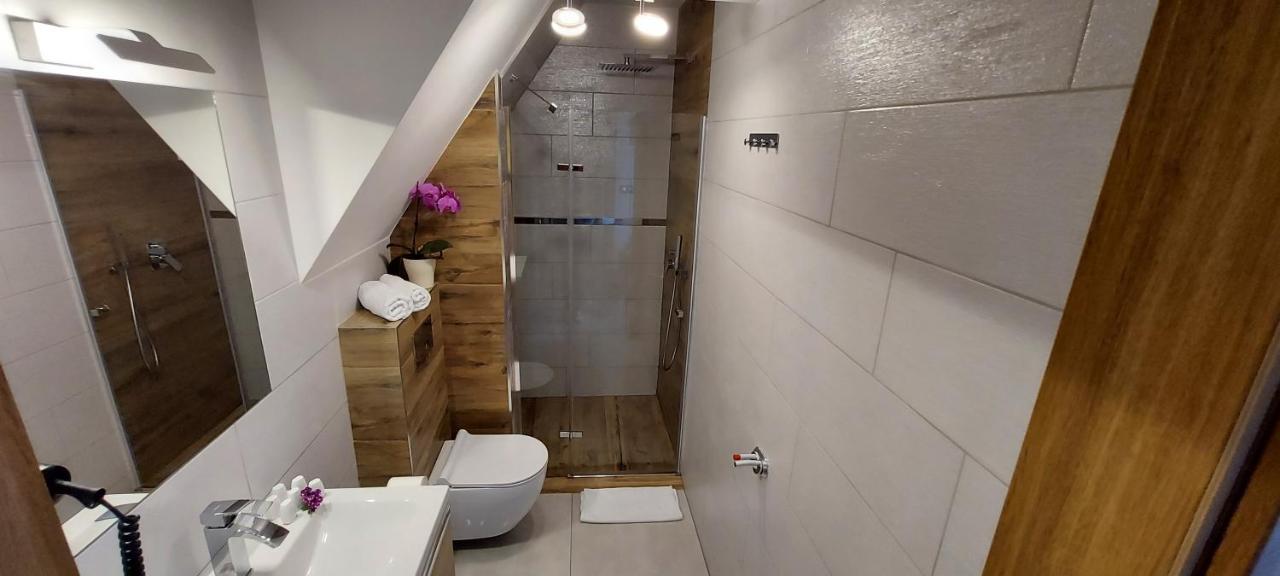 Skalna 200m Do Term Bania Privatunterkunft